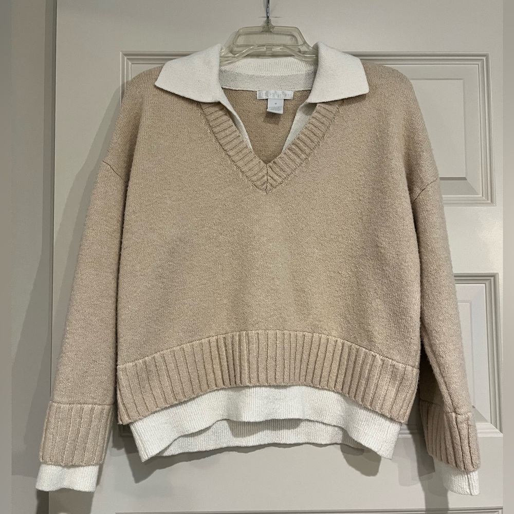 Design History Tan and Cream V-Neck Twofer Airstream Combo Sweater